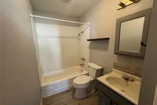 402 N Hughes St, Howe, TX 75459 - Photo 12