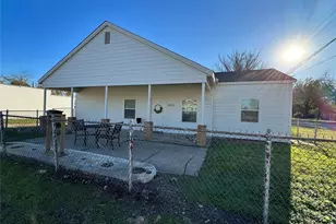 311 W Franklin St, Alvord, TX 76225 - Photo 2