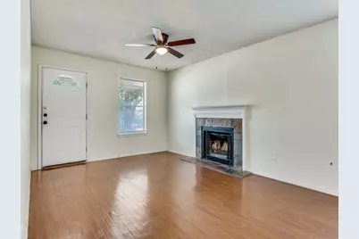 1713 Windsong Lane, Irving, TX 75060 - Photo 2