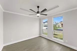 2544 Riverchase Wy, Grand Prairie, TX 75054 - Photo 4