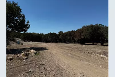 814 Meadow Creek Court, Cleburne, TX 76033 - Photo 10