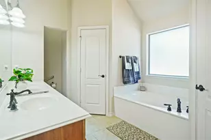 177 Lost Oak Dr, Azle, TX 76020 - Photo 18