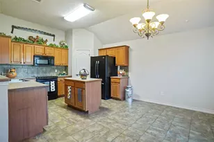 177 Lost Oak Dr, Azle, TX 76020 - Photo 12