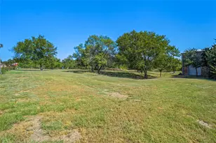 177 Lost Oak Dr, Azle, TX 76020 - Photo 34