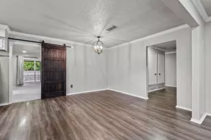 176 Blue Creek Cir, Sherman, TX 75090 - Photo 10