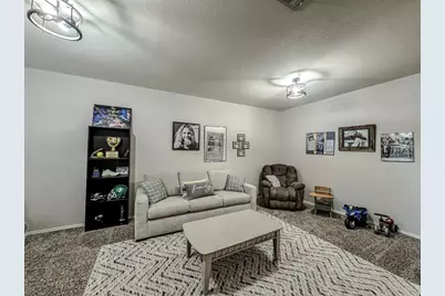 10165 China Creek Drive, Waco, TX 76708 - Photo 16