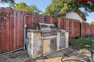 4201 Burke Rd, Fort Worth, TX 76119 - Photo 34