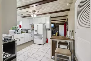 4201 Burke Rd, Fort Worth, TX 76119 - Photo 16