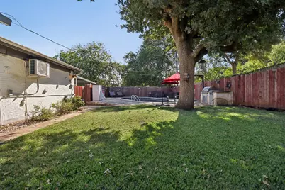 4201 Burke Road, Fort Worth, TX 76119 - Photo 32