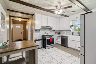 4201 Burke Rd, Fort Worth, TX 76119 - Photo 18