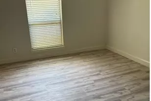 2729 Hurstview Dr, Hurst, TX 76054 - Photo 4