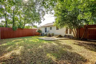 4231 S Cresthaven Rd, Dallas, TX 75209 - Photo 24