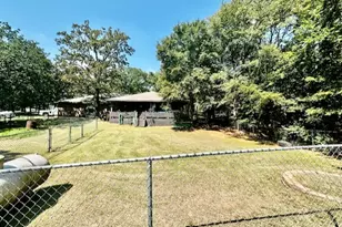 40 Cumberland Cir, Denison, TX 75021 - Photo 2