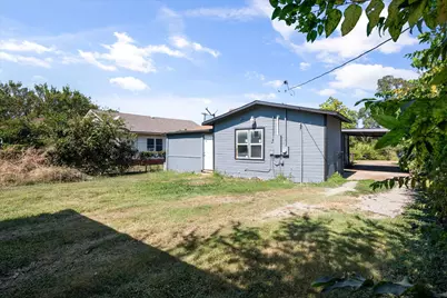 1038 E Maddox Avenue, Fort Worth, TX 76104 - Photo 20