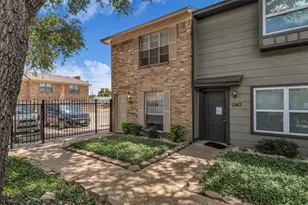 1349 S 11th St, Waco, TX 76706 - Photo 2