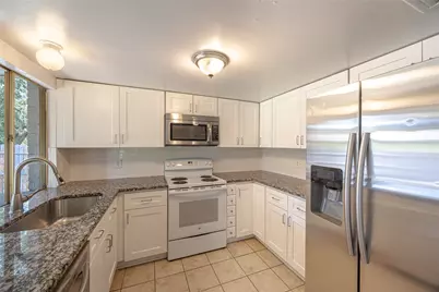 3500 Grande Bulevar, Irving, TX 75062 - Photo 10