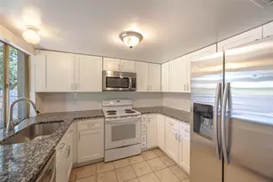 3500 Grande Bulevar, Irving, TX 75062 - Photo 10