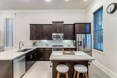 723 S Cesar Chavez Boulevard, Dallas, TX 75201 - Photo 12