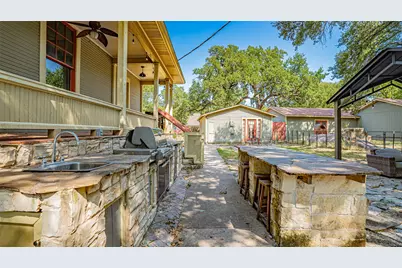 616 Thorp Spring Road, Granbury, TX 76048 - Photo 34