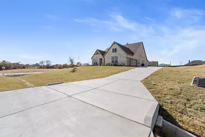 810 Westover Drive, Van Alstyne, TX 75495 - Photo 4