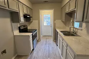 1435 N Bluegrove Rd, Dallas, TX 75134 - Photo 12