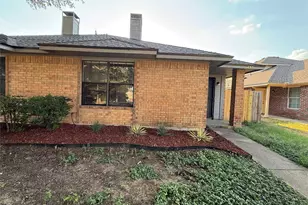 1435 N Bluegrove Rd, Dallas, TX 75134 - Photo 2