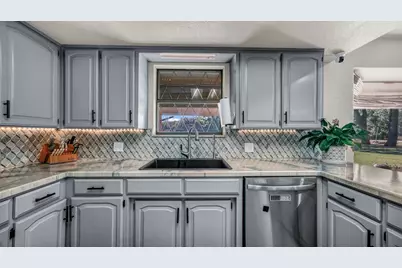 101 Meadow Court, Weatherford, TX 76086 - Photo 10