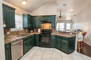 10820 Middleglen Rd, Fort Worth, TX 76052 - Photo 4