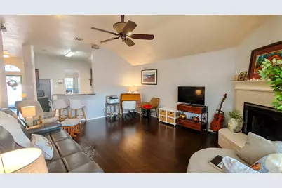 10820 Middleglen Road, Fort Worth, TX 76052 - Photo 10