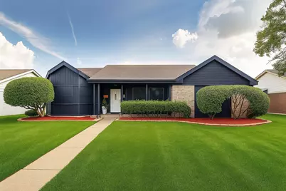 516 Quail Hollow Drive, Mesquite, TX 75150 - Photo 1