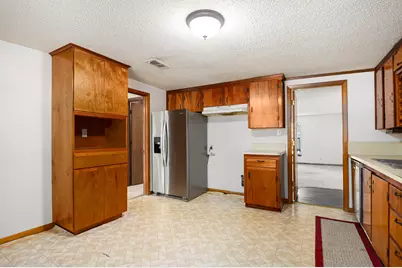 720 N Avenue A, Springtown, TX 76082 - Photo 6