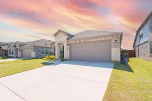 1800 Vlg Crk Ln, Denton, TX 76208 - Photo 4