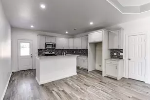 1639 Adelaide Dr, Dallas, TX 75216 - Photo 12