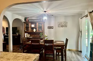 910 W Elm St, Stephenville, TX 76401 - Photo 12