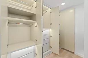 6211 W Northwest Hwy, Dallas, TX 75225 - Photo 10