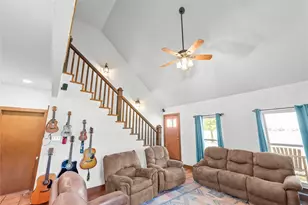 364 Hcr 2200, Aquilla, TX 76622 - Photo 8