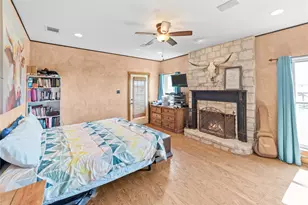 364 Hcr 2200, Aquilla, TX 76622 - Photo 14