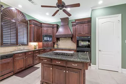 2303 Panorama Court, Arlington, TX 76016 - Photo 10