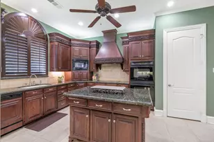 2303 Panorama Ct, Arlington, TX 76016 - Photo 10