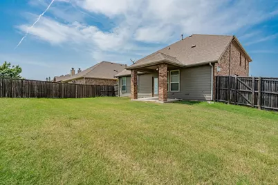 529 England Street, Fate, TX 75189 - Photo 2