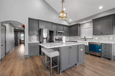 136 Hcr 2221 E, Aquilla, TX 76622 - Photo 4