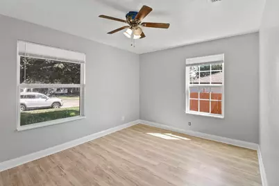 3910 Shelley Boulevard, Dallas, TX 75211 - Photo 12