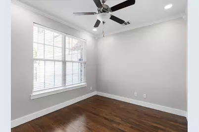 2700 Refugio Avenue, Fort Worth, TX 76164 - Photo 18