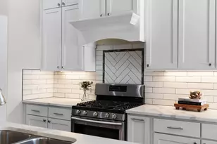 2700 Refugio Ave, Fort Worth, TX 76164 - Photo 10