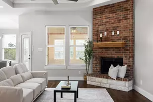 2700 Refugio Ave, Fort Worth, TX 76164 - Photo 6