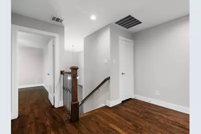 2700 Refugio Avenue, Fort Worth, TX 76164 - Photo 20