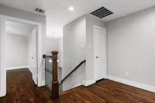 2700 Refugio Ave, Fort Worth, TX 76164 - Photo 20