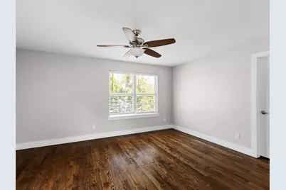 2700 Refugio Avenue, Fort Worth, TX 76164 - Photo 22