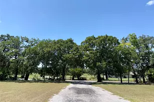 601 Eddy Ave, Joshua, TX 76058 - Photo 4