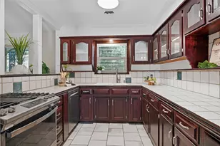 933 Wade Dr, Bedford, TX 76022 - Photo 16